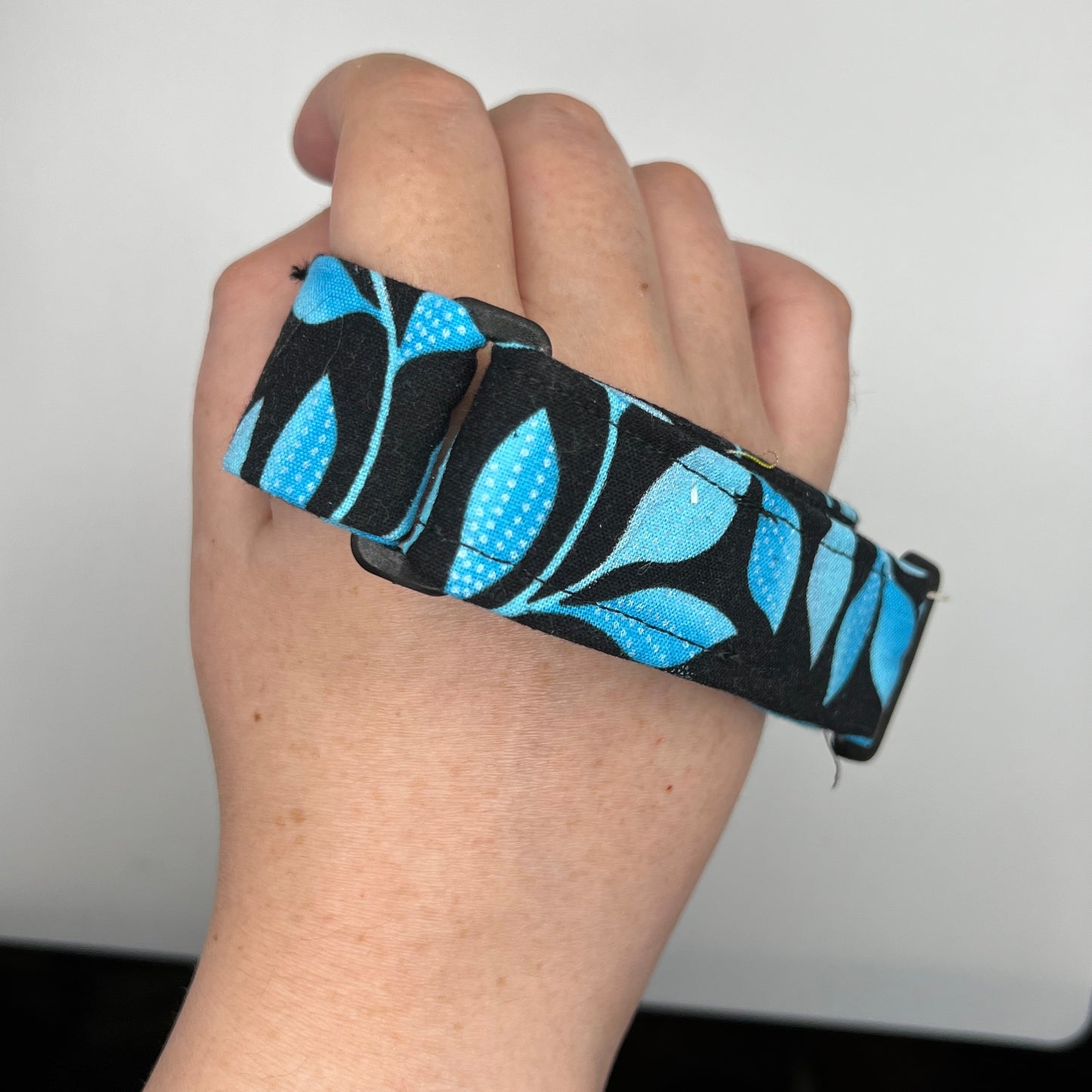 QWUFFS! Designer handcuffs