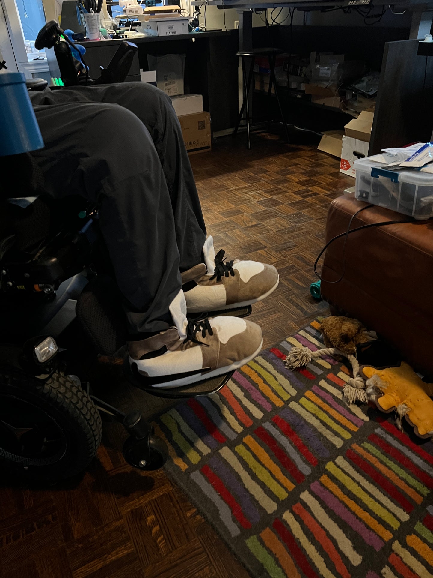 QwadKicks Sneakers Slippers !