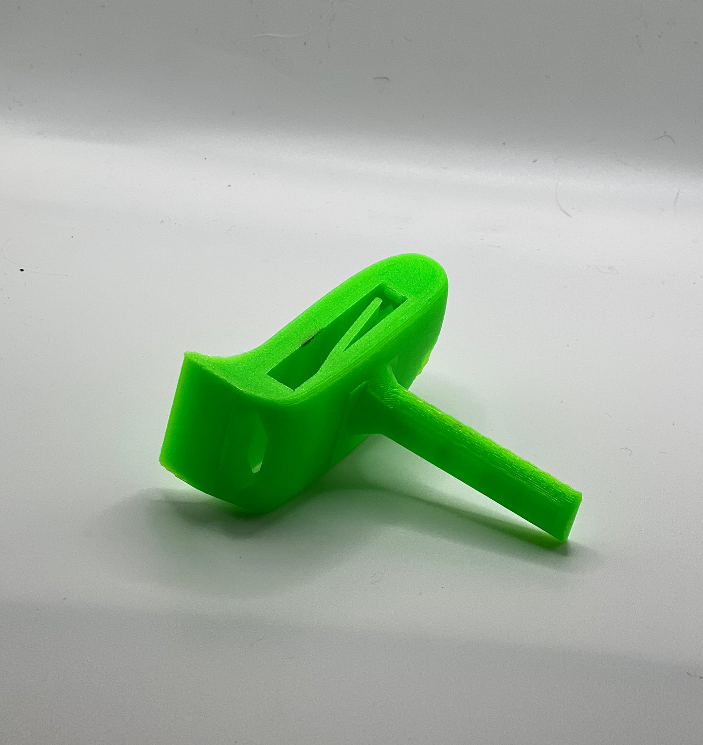 THE EATER-ATOR Utensil holder